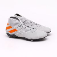 chuteira nemeziz 19.3 campo