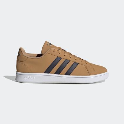 tenis adidas masculino caramelo