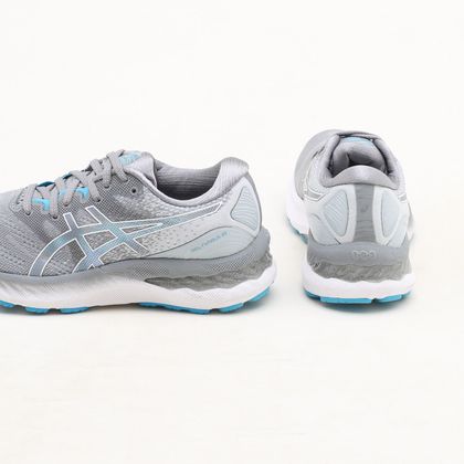 asics nimbus cinza
